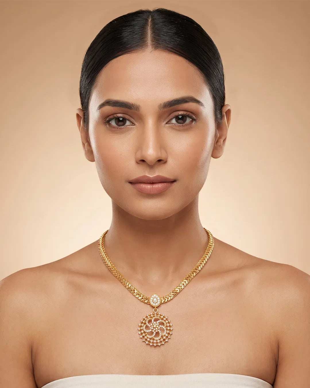 Suhana Swirl Pendant Necklace