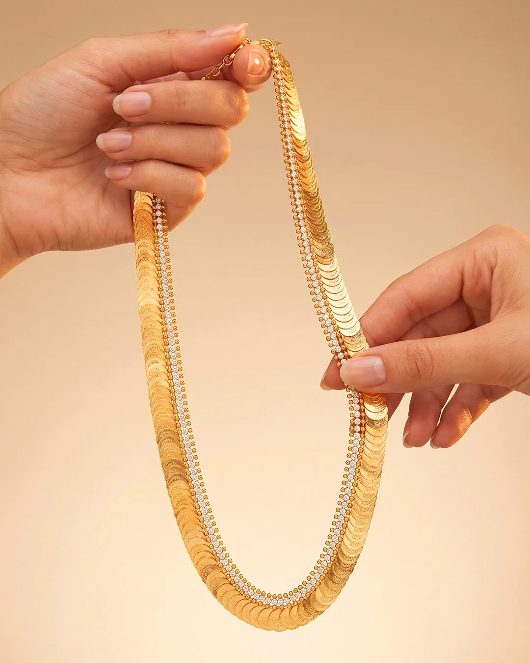 Muthira Pearl Coin Mala