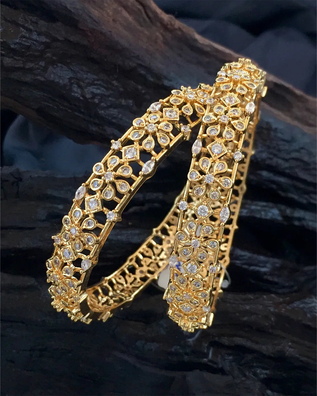 Golden Floral Elegance Bangle