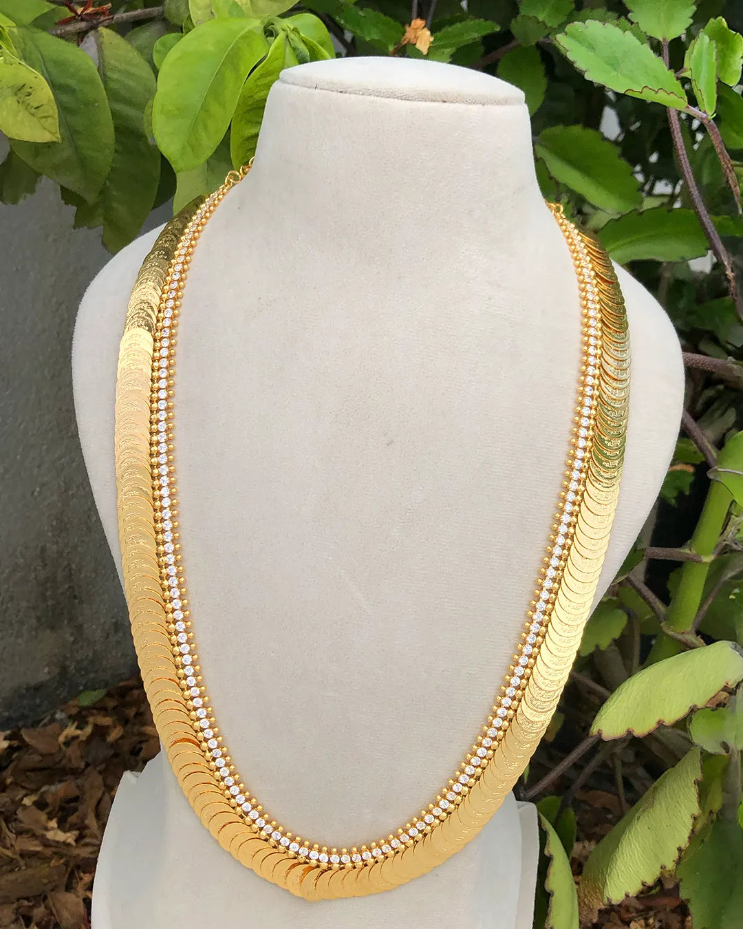 Muthira Pearl Coin Mala
