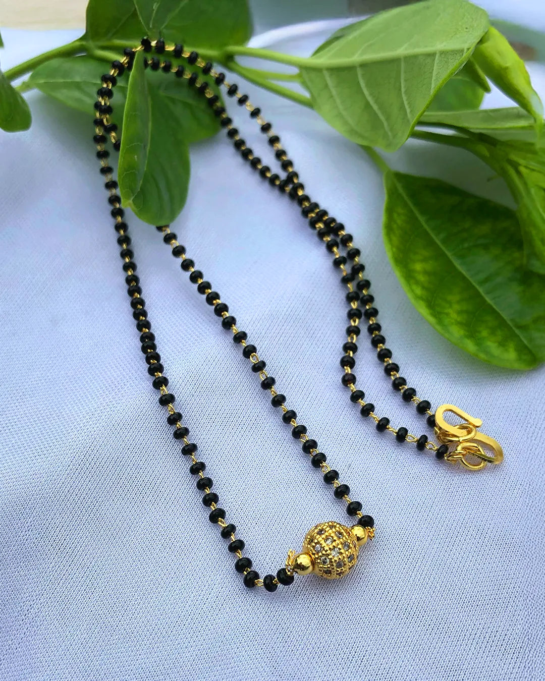 Saanvi Black Bead Chain